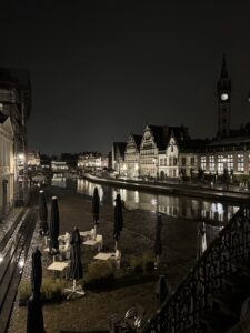 Ghent bei Nacht.