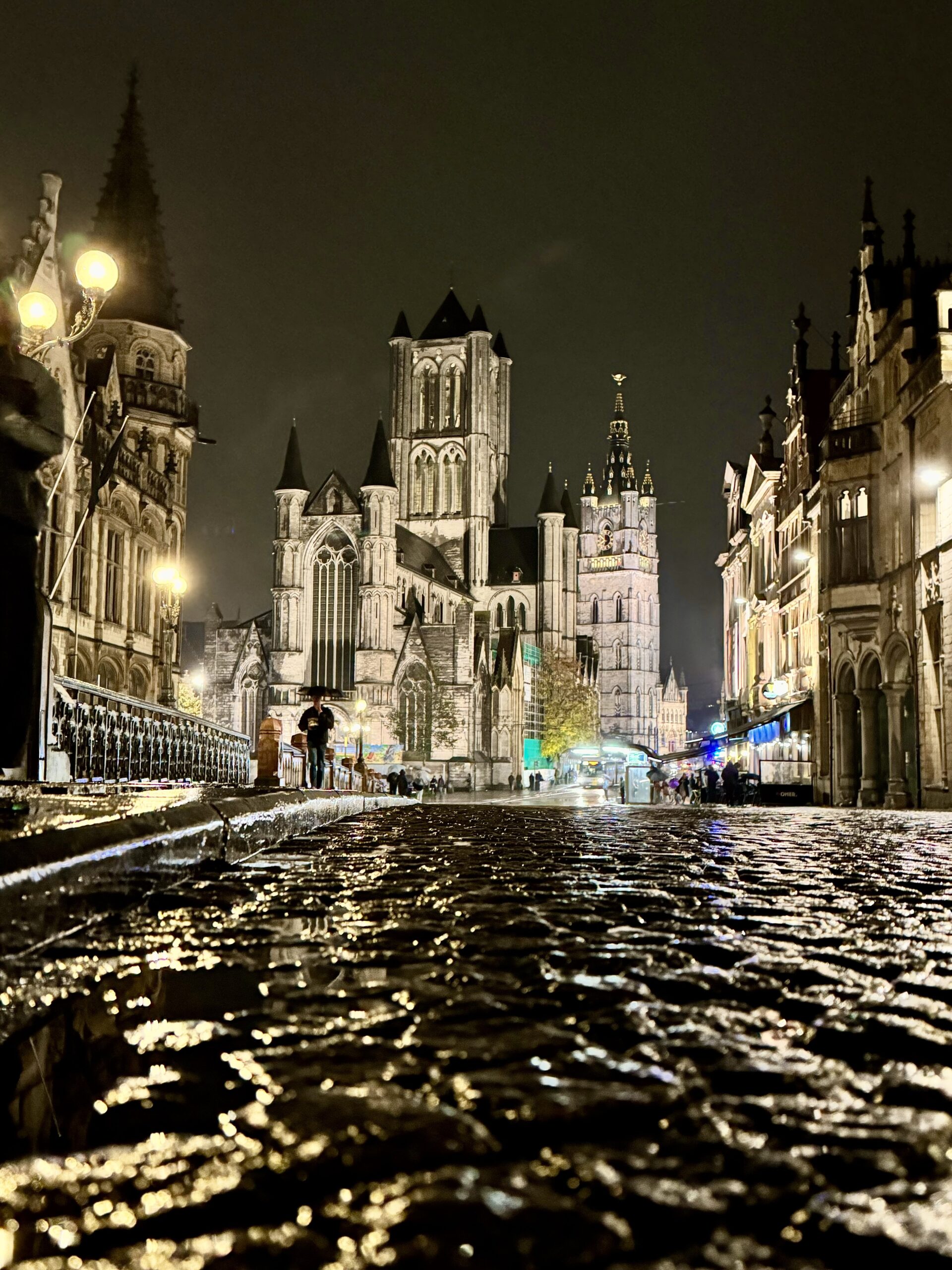 Ghent bei Nacht.